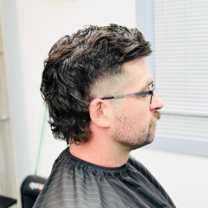 Men's mullet haircut and style